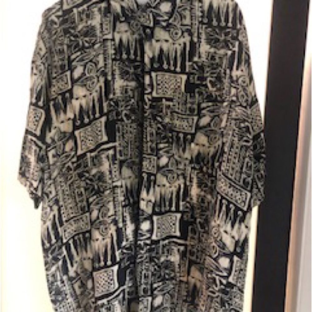 Silk UOMO MENS SILK DRESS SHIRT SZ L BLACK AND WHITE DESIGN